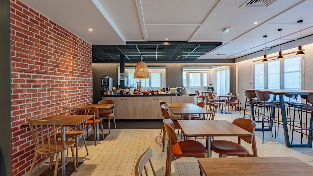 Hotel Campanile Grenoble Nord Saint Egreve 36/47