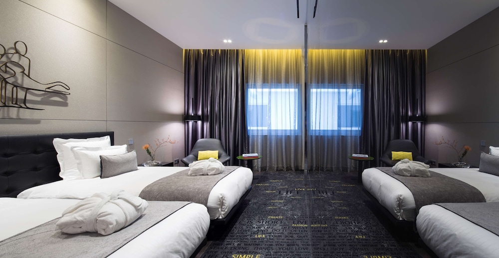 Art Otel Amsterdam 43/71