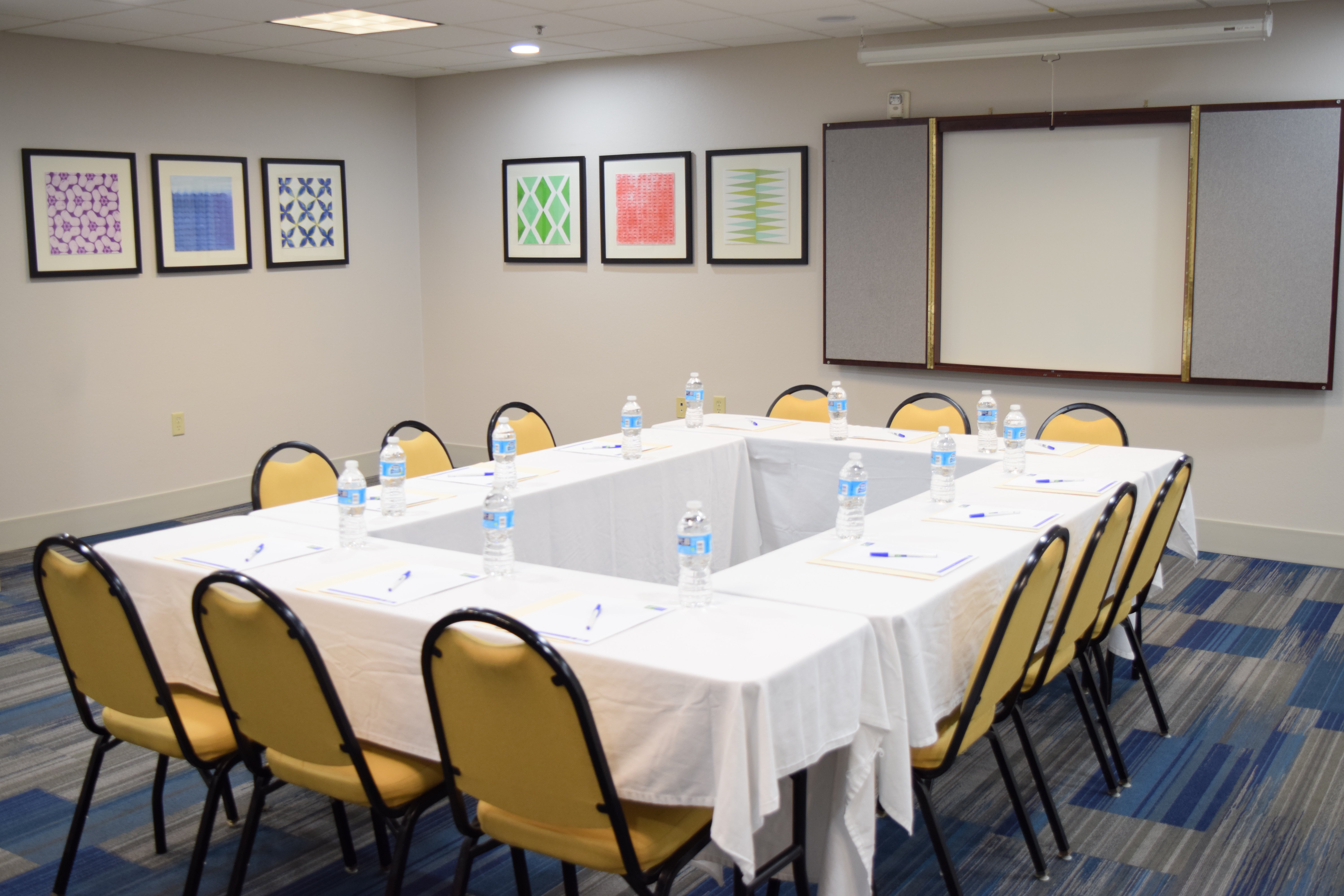Holiday Inn Express Hotel And Suites Pensacola W I 10 31/35