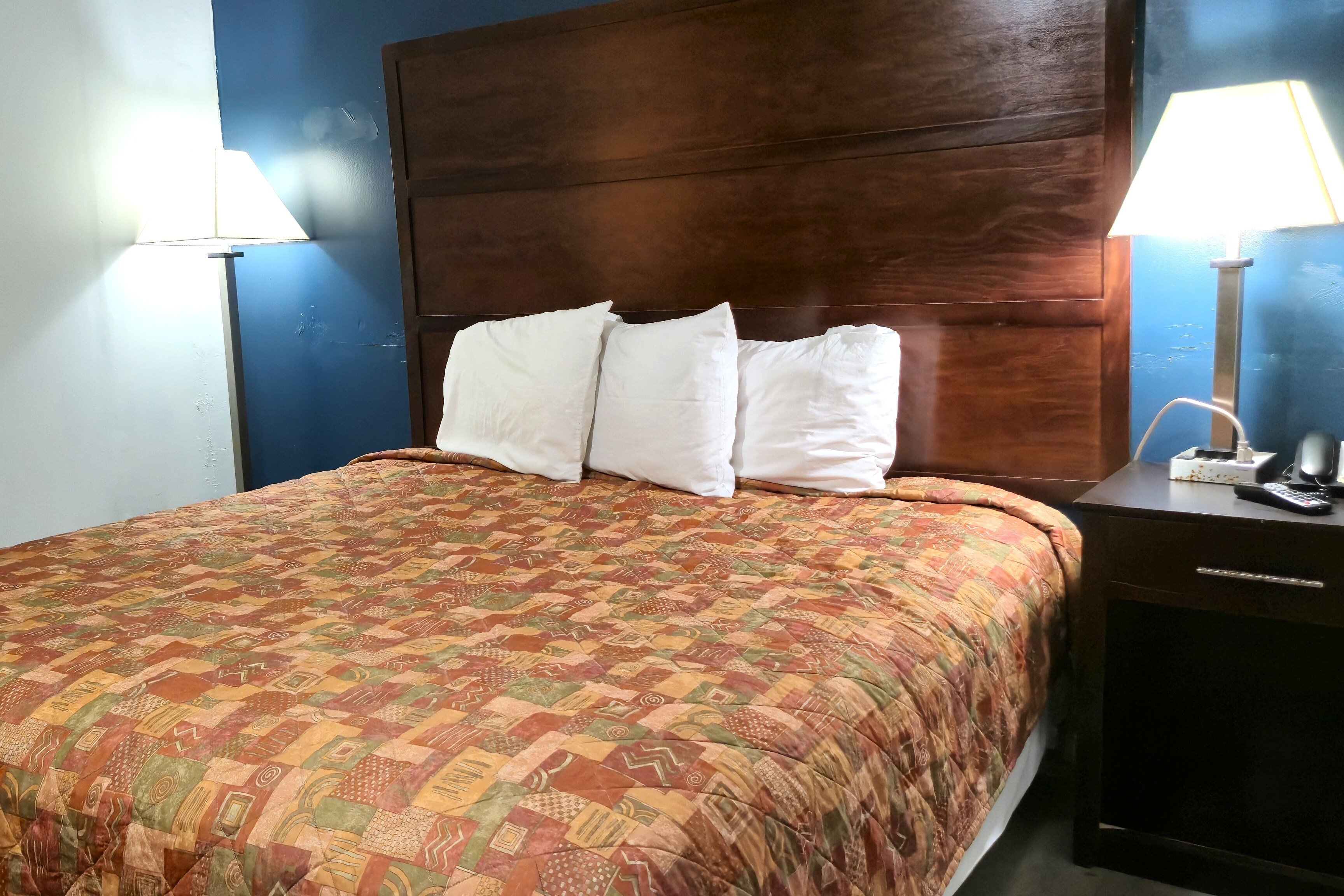Holiday Motel by Belvilla Cleveland, TN 28/44