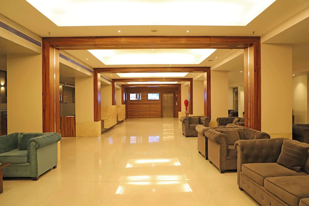 Golden Tulip Candolim Goa 48/77