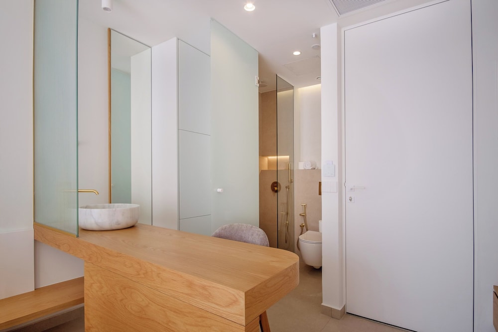 Phos Hotel - Adults Only 10/54