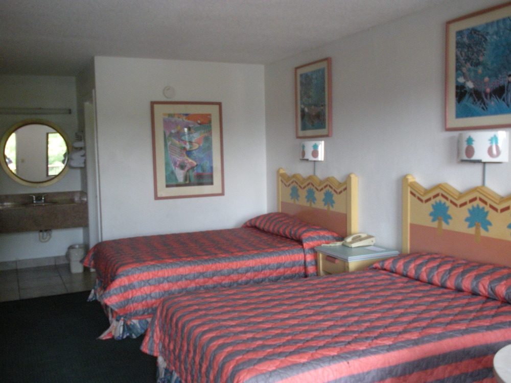 Ambassador Inn 16/32