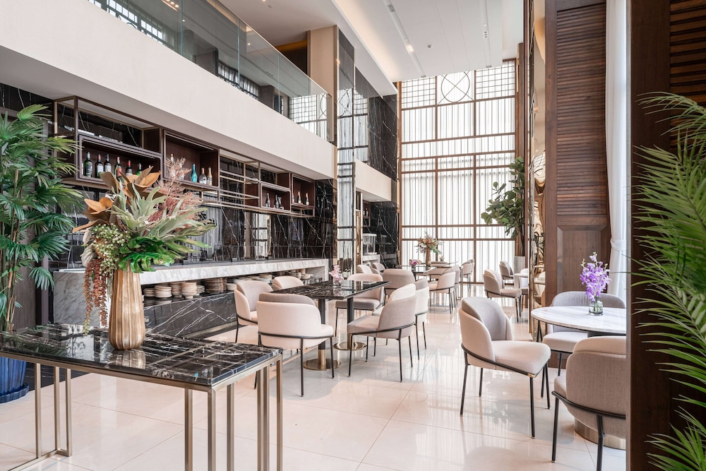 Ramada Plaza by Wyndham Bangkok Sukhumvit 48 35/50