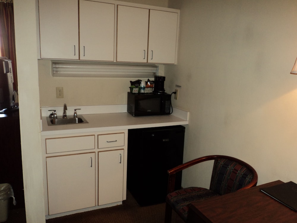Travelodge by Wyndham Carlsbad NM 37/41