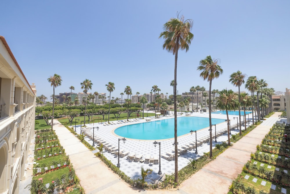Helnan Antoniades Palace 53/60