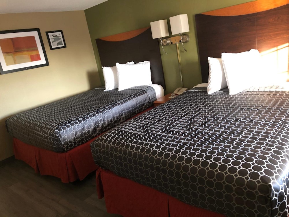 Deluxe Inn & Suites By OYO Miami OK 9/51