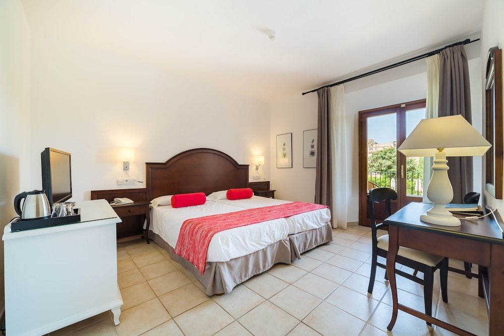 Cal Bisbe Hotel 20/70