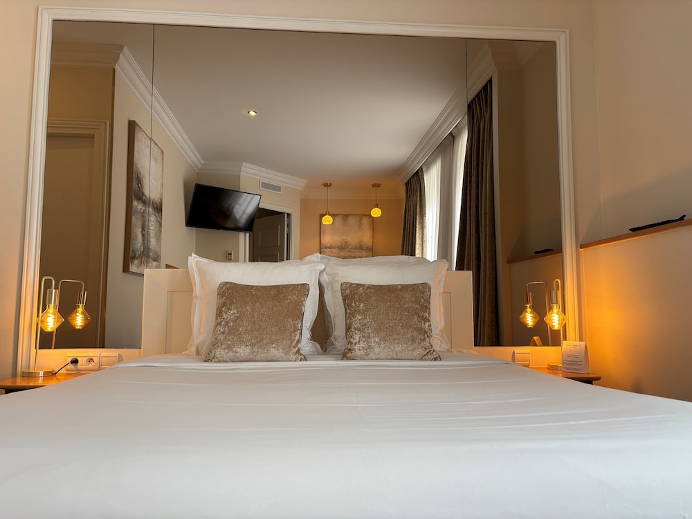 Hotel Royal Lutetia 11/50