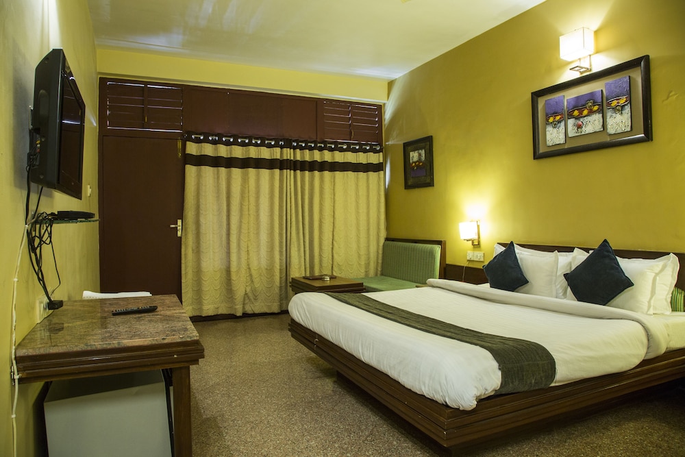 Hotel Mount Regency 23/67