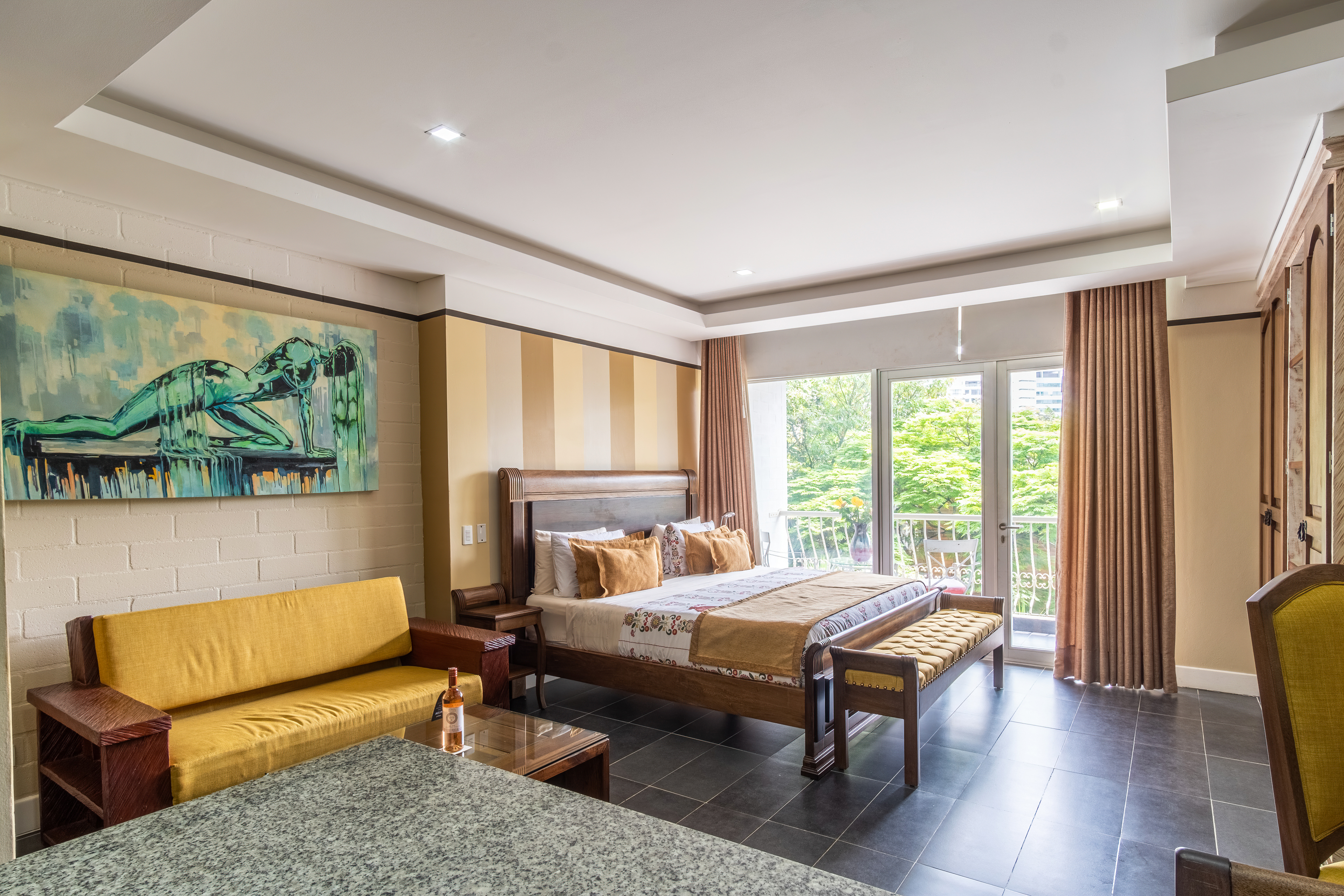 غرفة سوبيريور بسرير كينج بشرفة، Hotel Du Parc 4/10