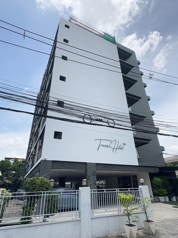 OYO 75446 Travis Inthamara 49 in BANGKOK