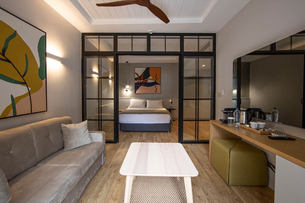 Baleze Boutique Hotel 35/50