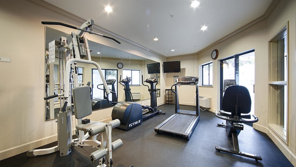 Best Western Plus All Suites Inn 26/47