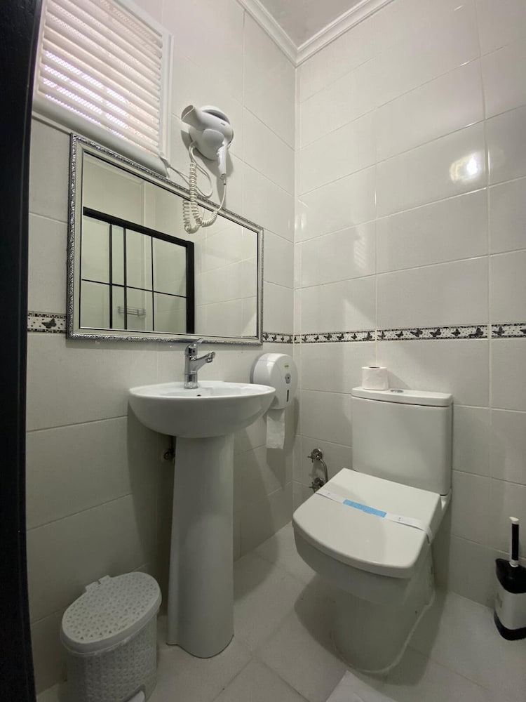 Özdemir Otel 19/20