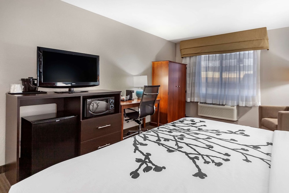 Sleep Inn & Suites Hays I-70 16/59