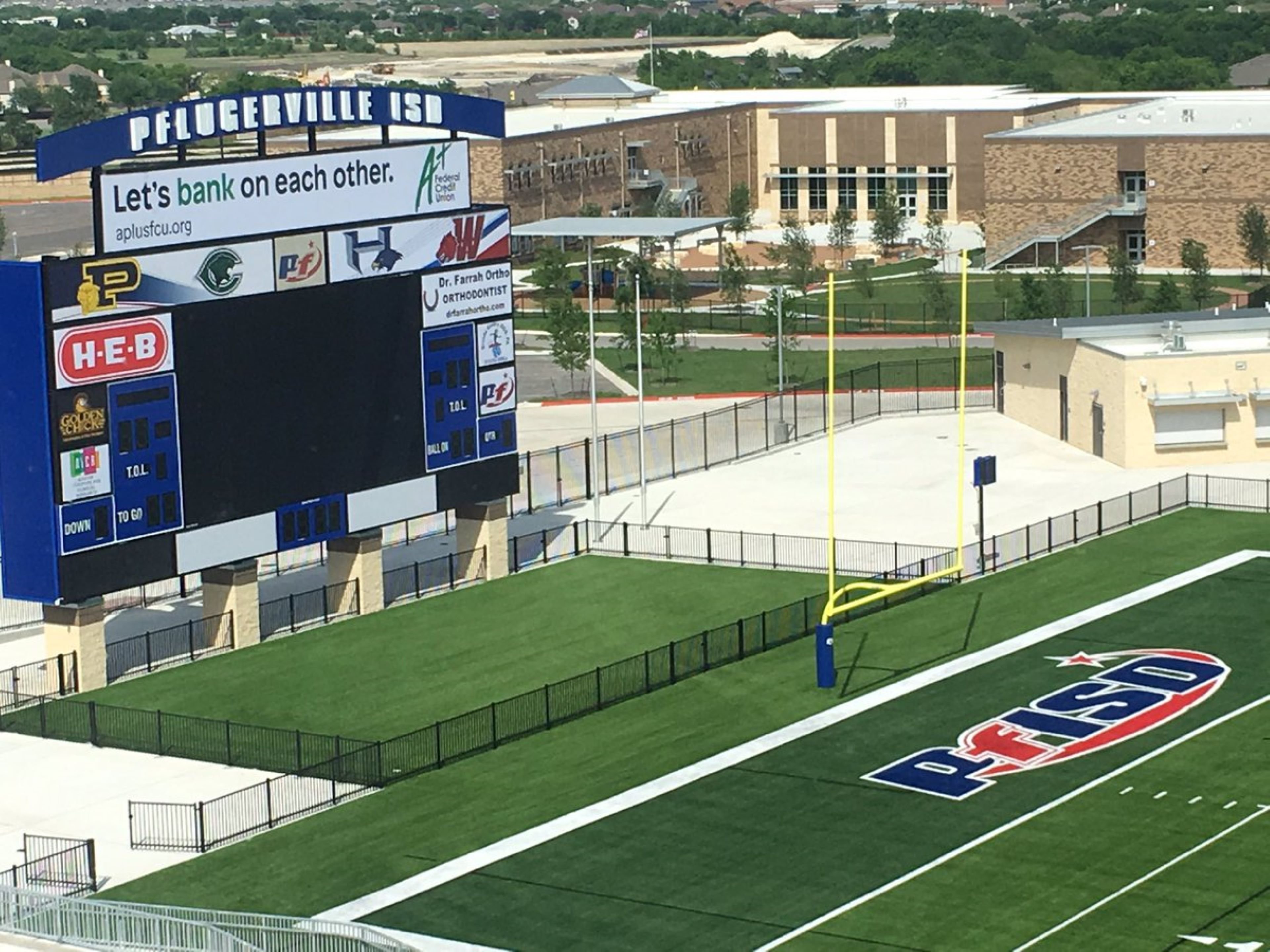Holiday Inn Express and Suites Austin North Pflugerville 66/75