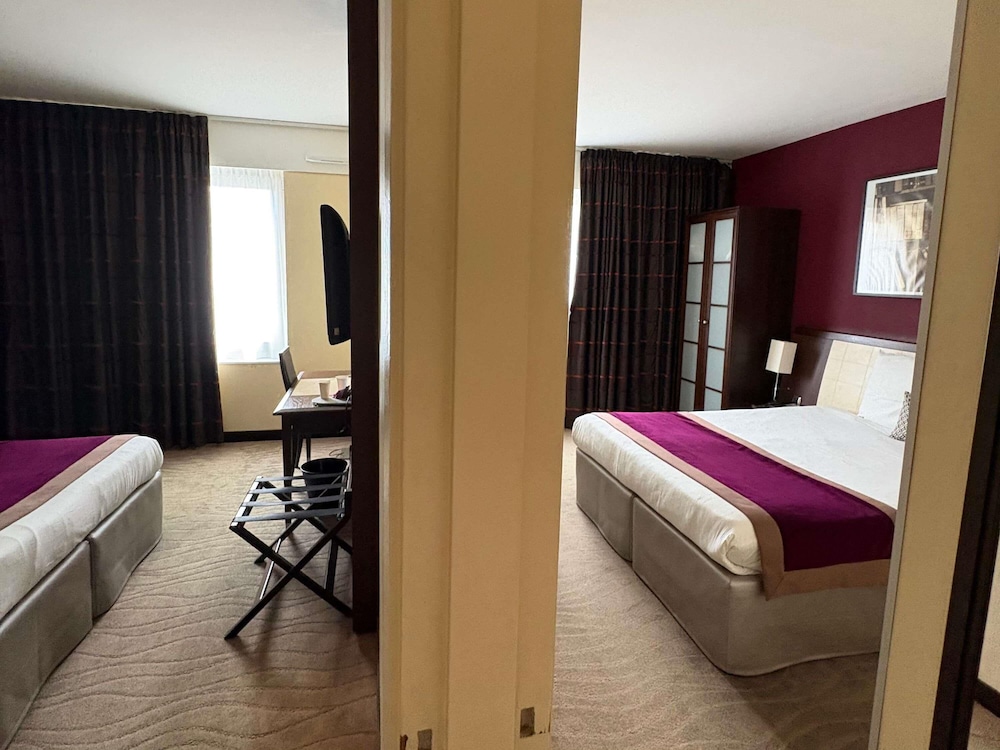 Mercure Angers Centre Gare Hotel 30/72