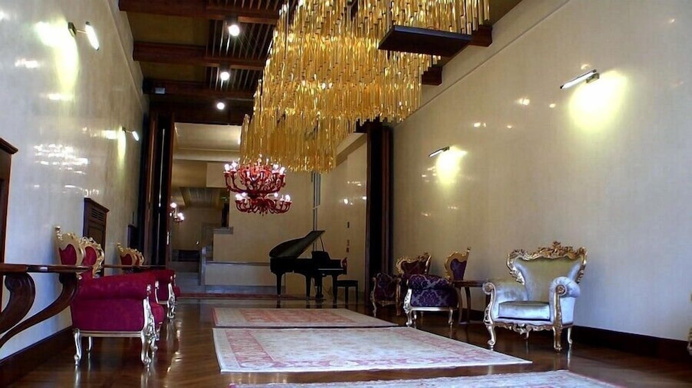 Pesaro Palace 55/60