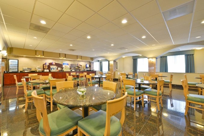 Holiday Inn Express and Suites Tacoma South Lakewood, an IHG Hotel 47/64