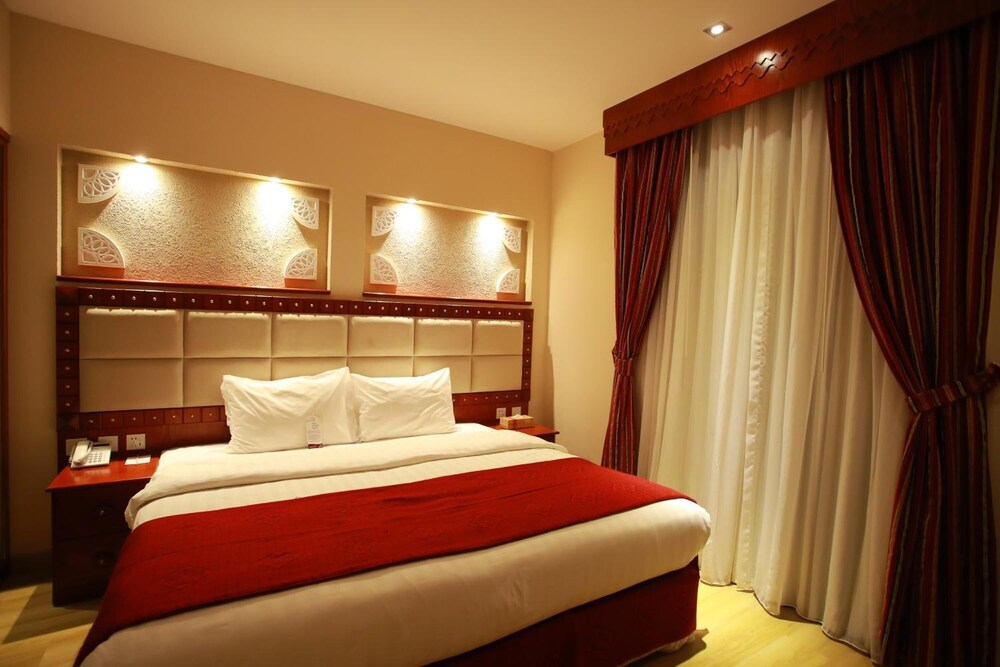 Al Liwan Suites Rawdat Al Khail 18/45