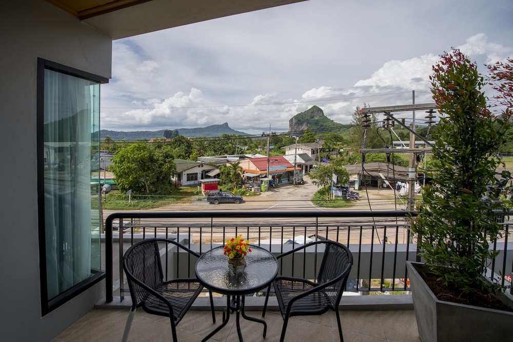 The Lucky Beach Ao Nang 37/50
