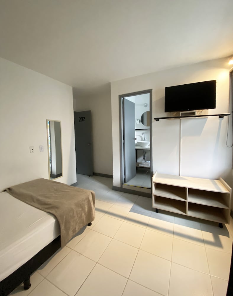 Ayenda 1224 Pixel House 24/53