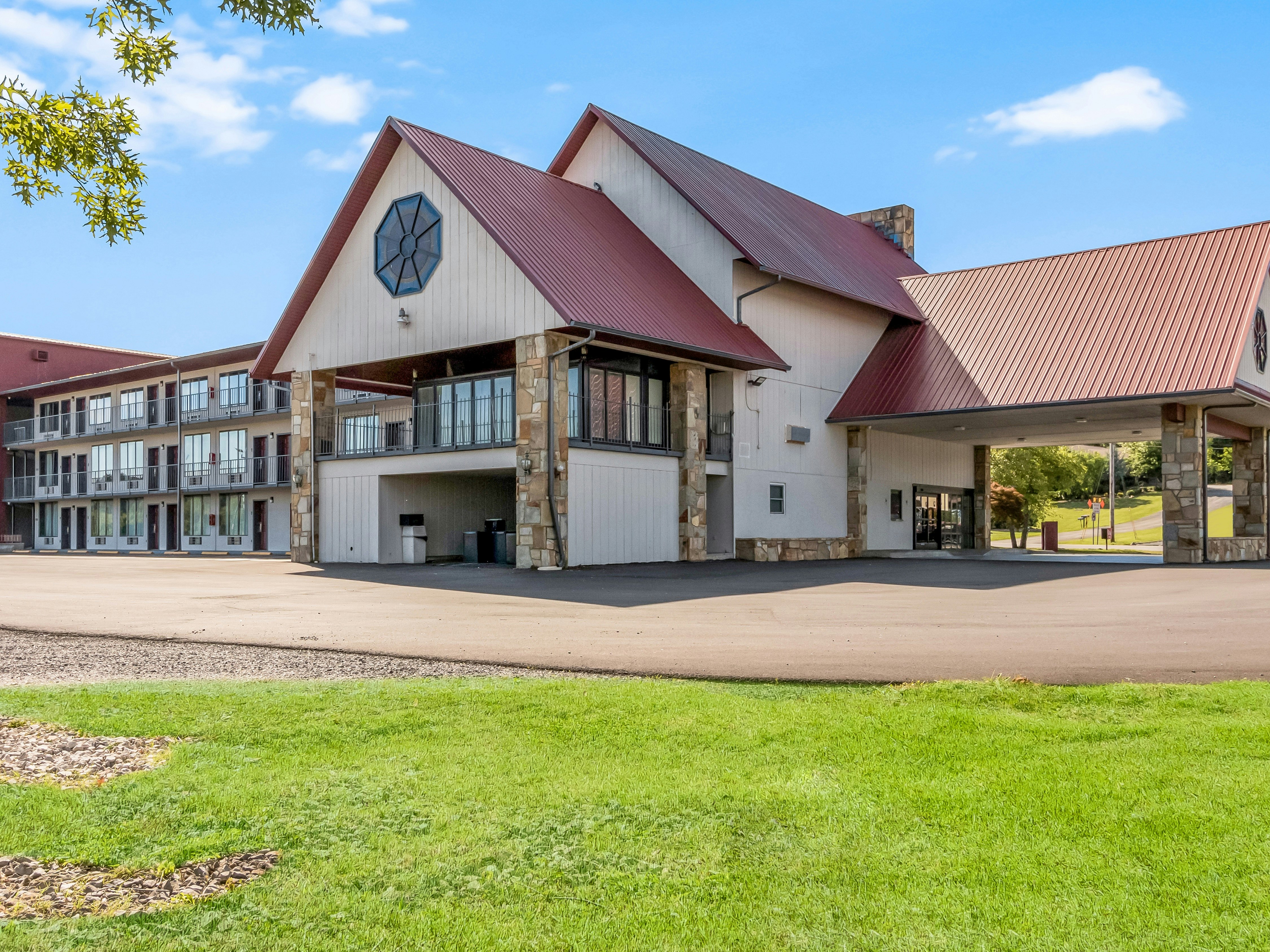 Red Roof Inn Dandridge 16/16