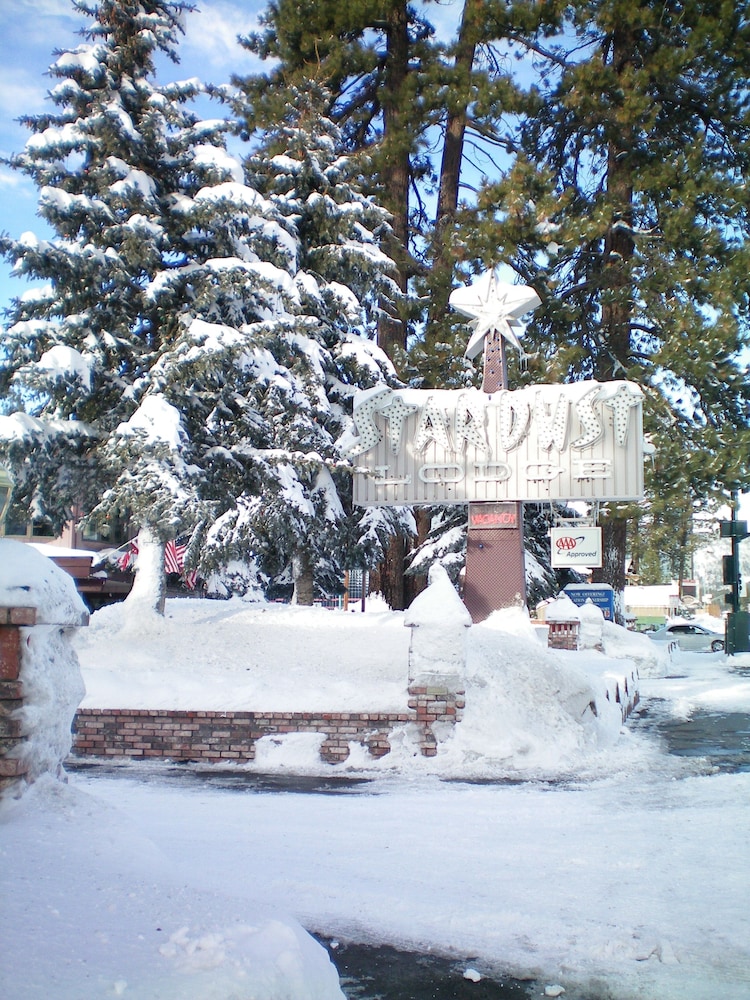 Stardust Lodge 24/30