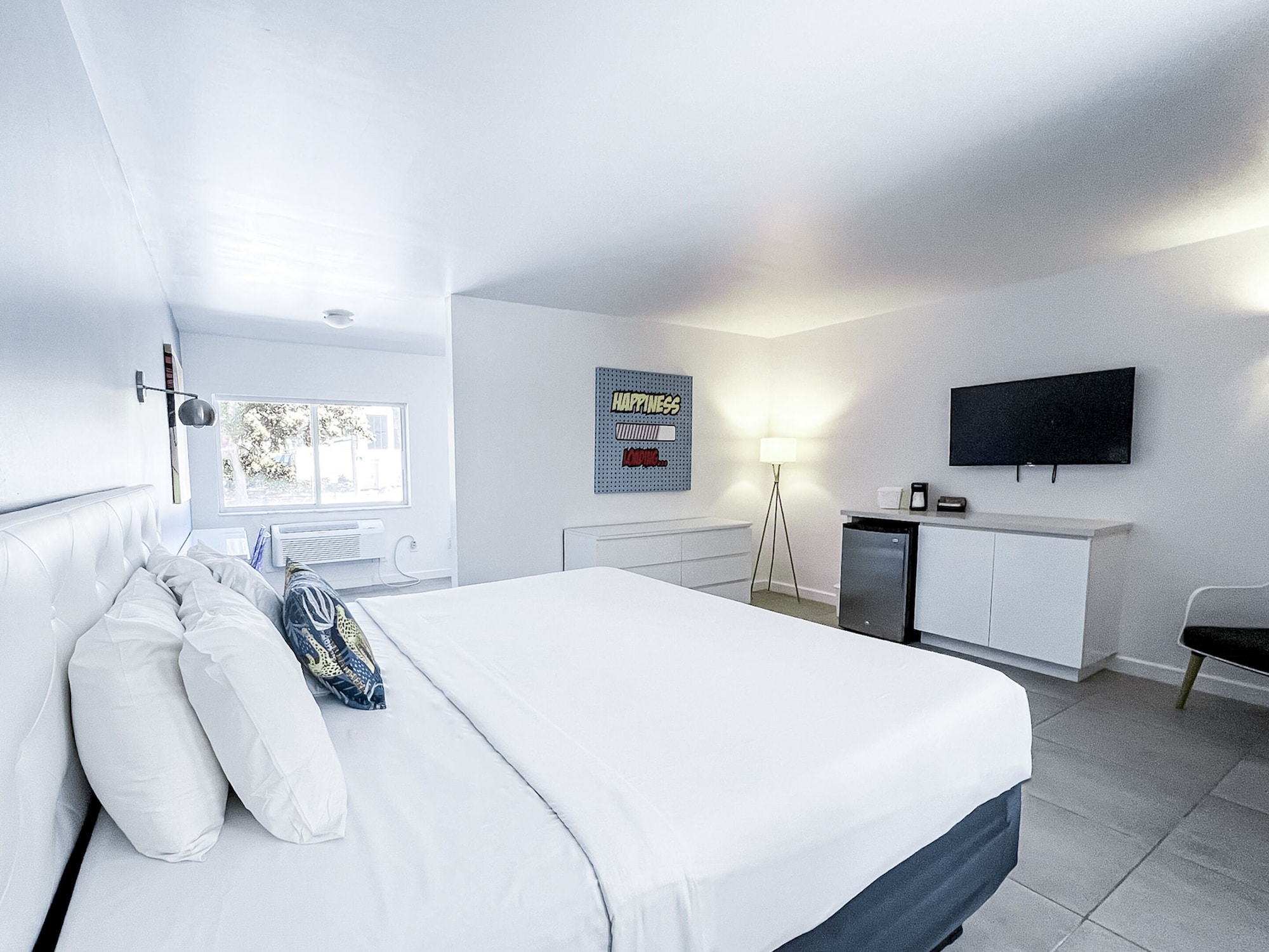 STUDIO, KING BED, ACCESSIBLE