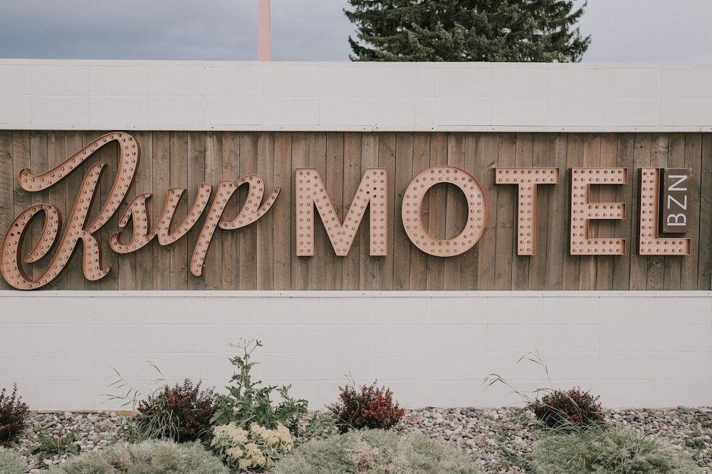 RSVP Hotel 3/41