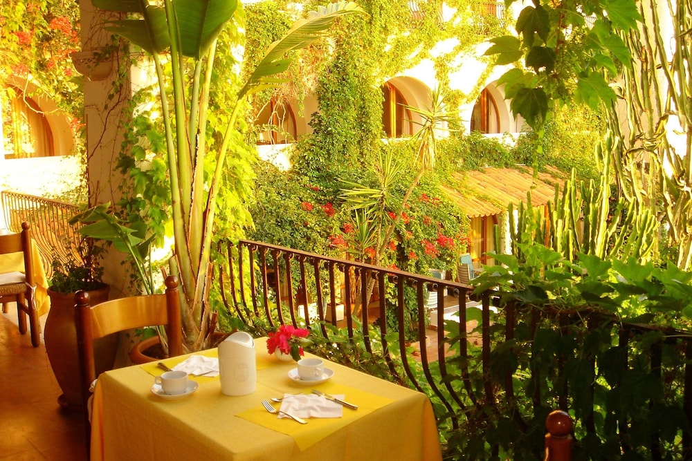 Hotel Carasco 55/71
