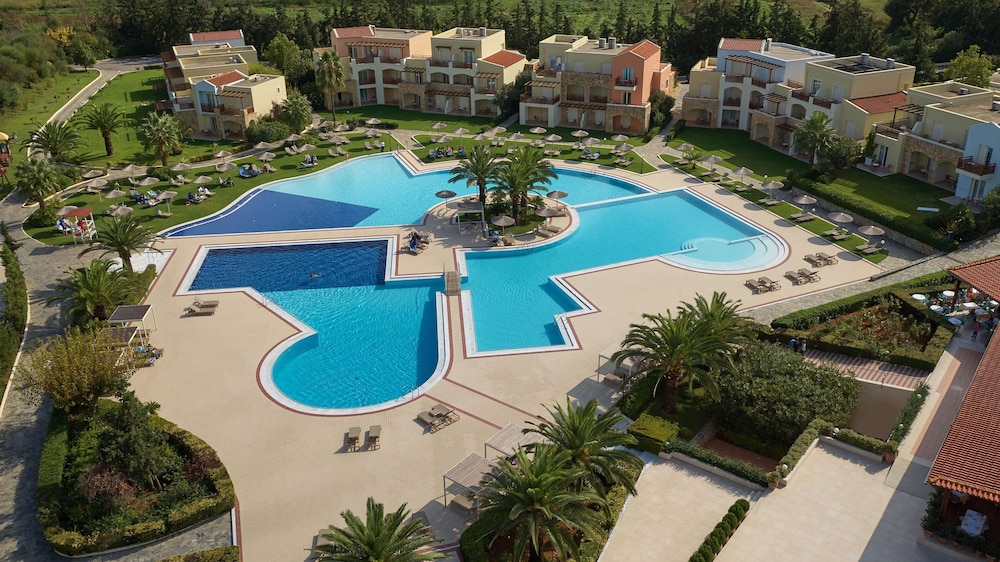 Pilot Beach Resort 7/78