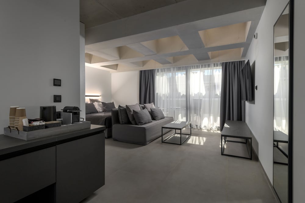 Essence Suites Rhodes 19/32