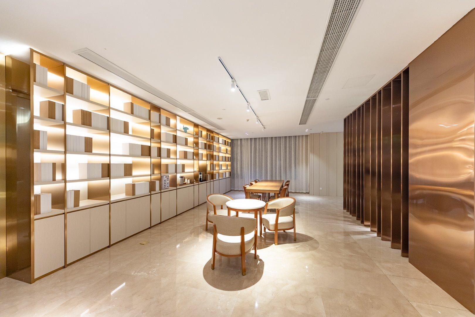 Ji Hotel (Shanghai Jiayi Road subway station) 24/36