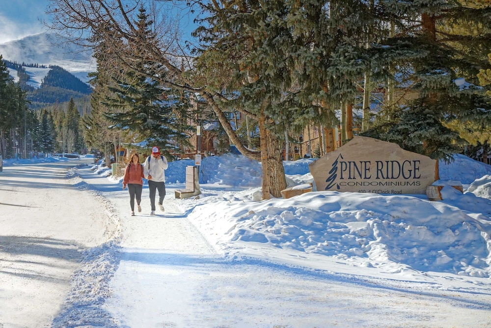 Pine Ridge Condominiums 47/50