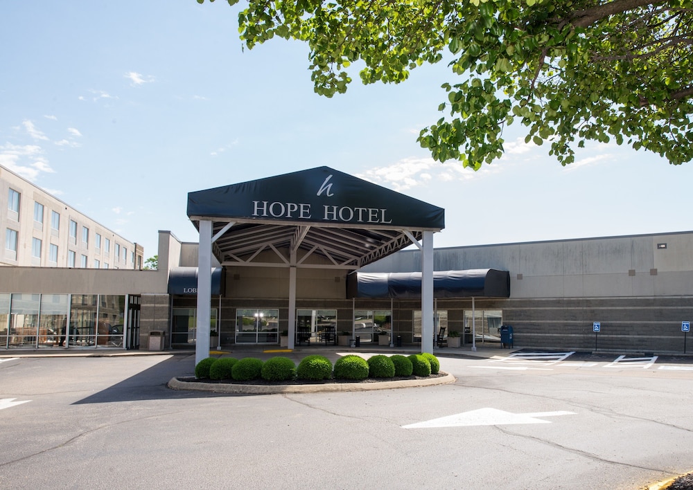 The Hope Hotel and Richard C. Holbrooke Conference Center 41/44