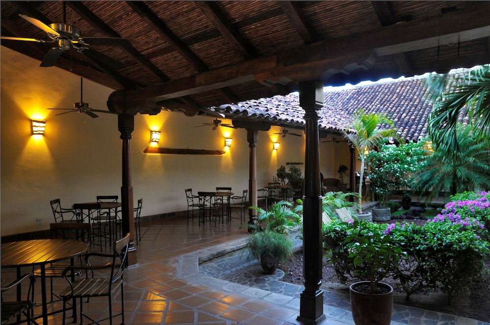 Hotel Patio Del Malinche 24/41
