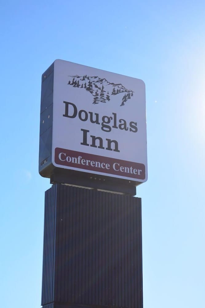 Douglas Inn Amp Conference Center 3/50