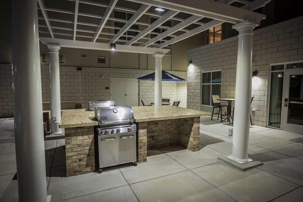 Homewood Suites by Hilton Charlotte Ballantyne, NC 9/63