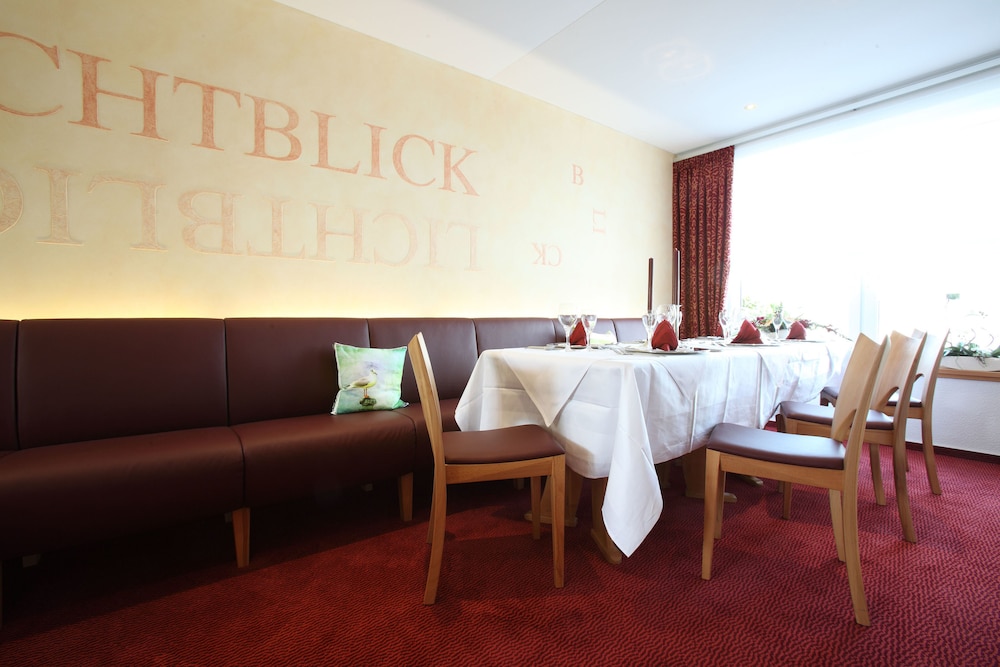Hotel Elysee 17/37