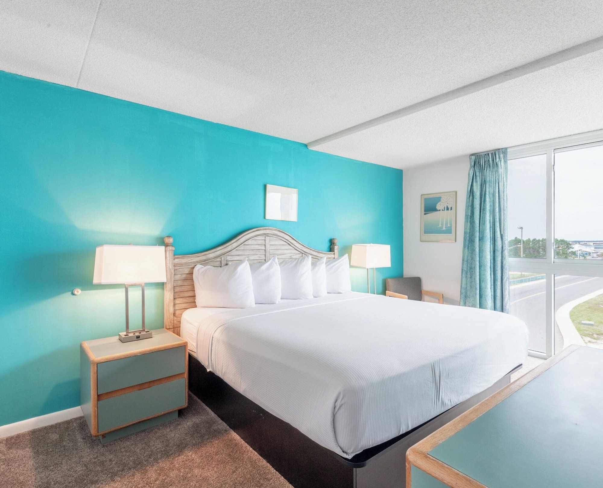 3 Bedrooms, Condo, Traditional, 2 Queen and Twin Beds, Bay View, Sofa 10/10