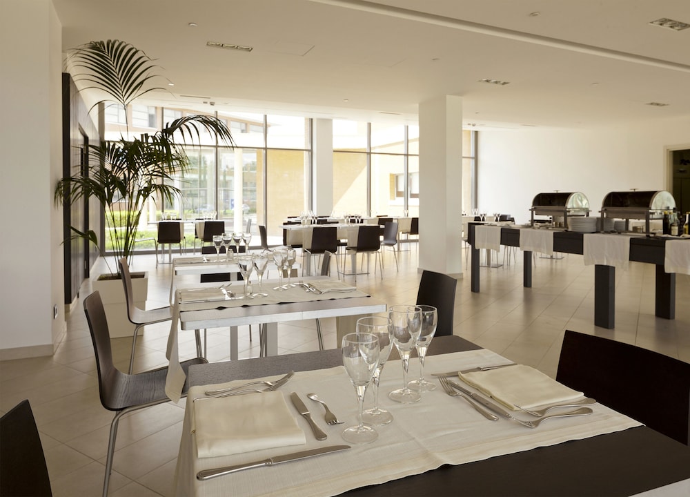 Inn Naples Airport 56/71