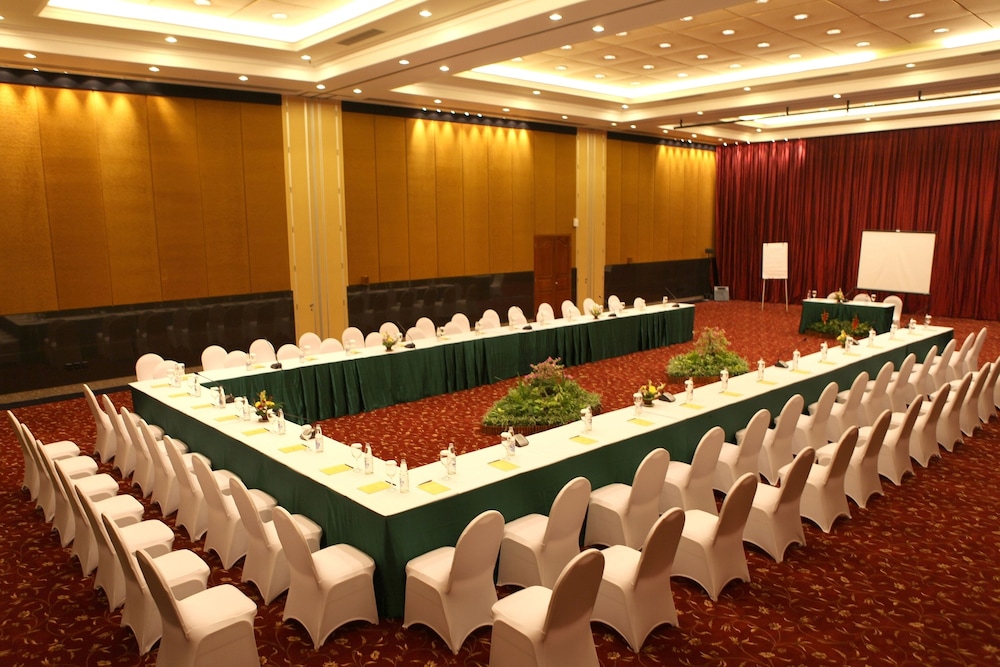 Bali Tropic Resort And Spa 64/72