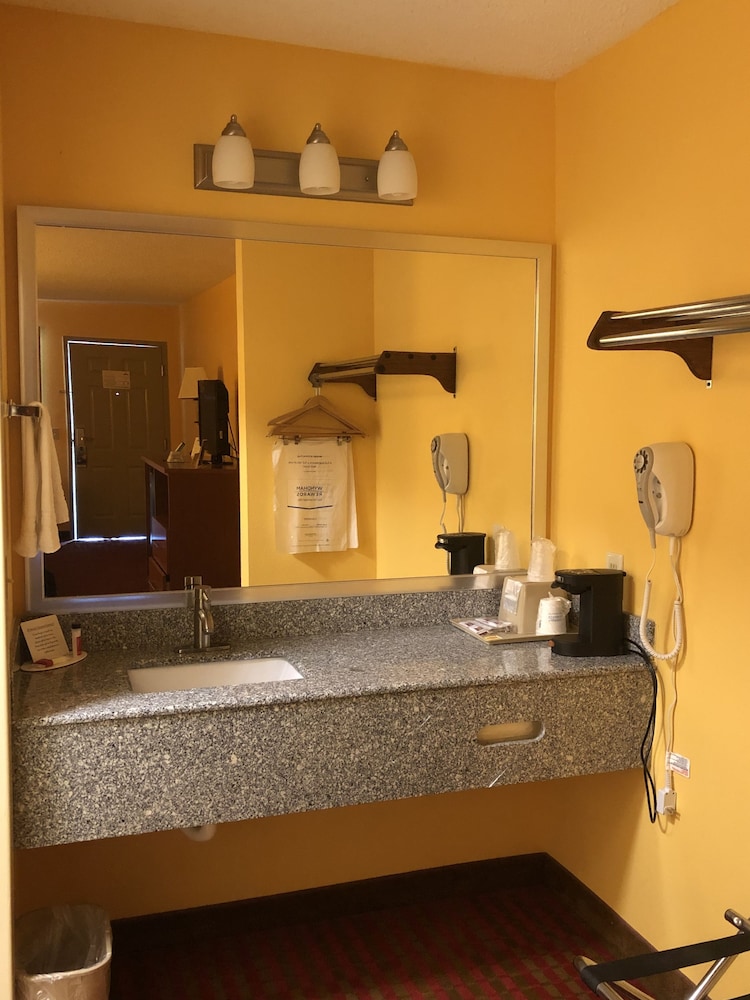 Days Inn By Wyndham Franklin Ex Days Inn Franklin Ky 13/39