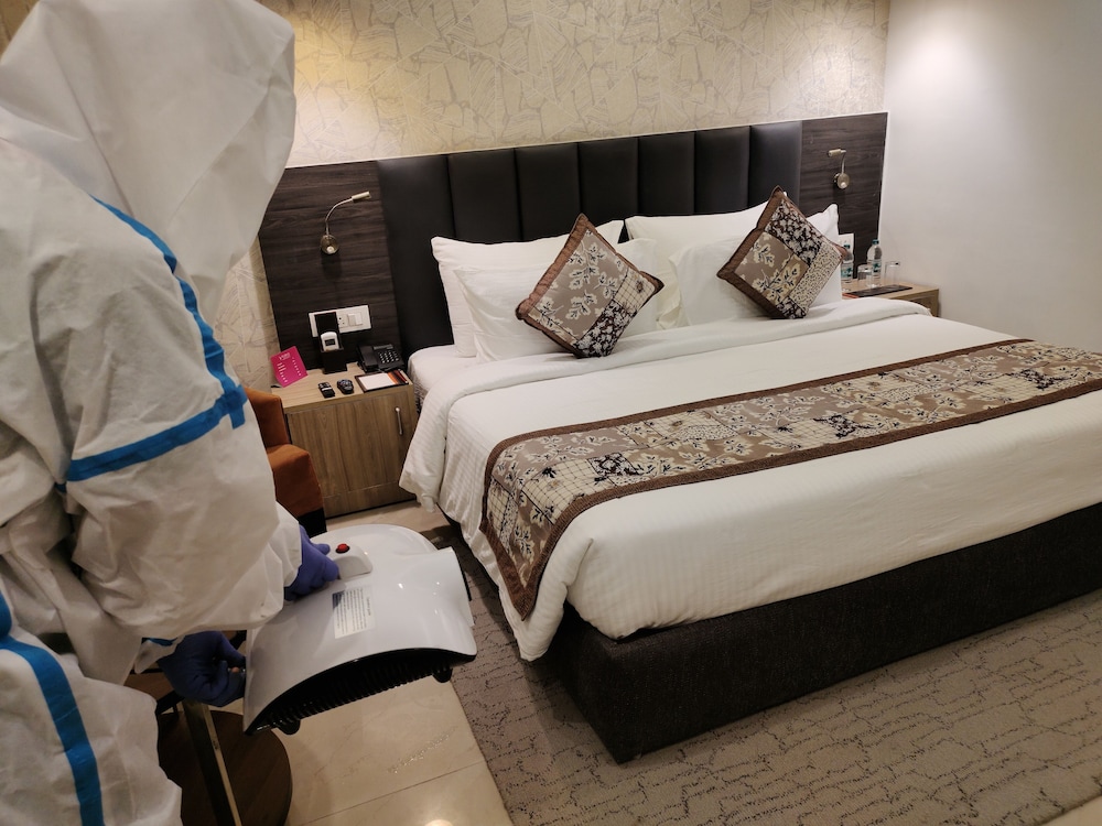 Regenta Central Noida 23/44
