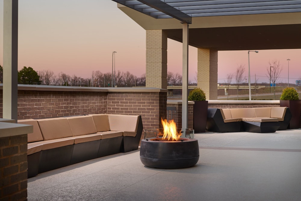 SpringHill Suites by Marriott Arlington TN 7/27