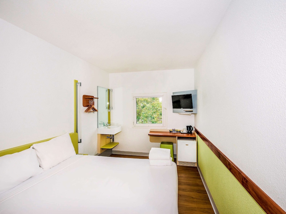 Ibis Budget St Peters 21/54