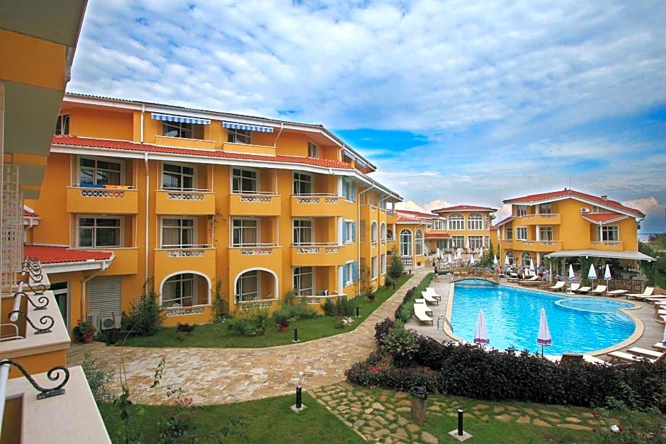 Blue Orange Beach Resort 2/42