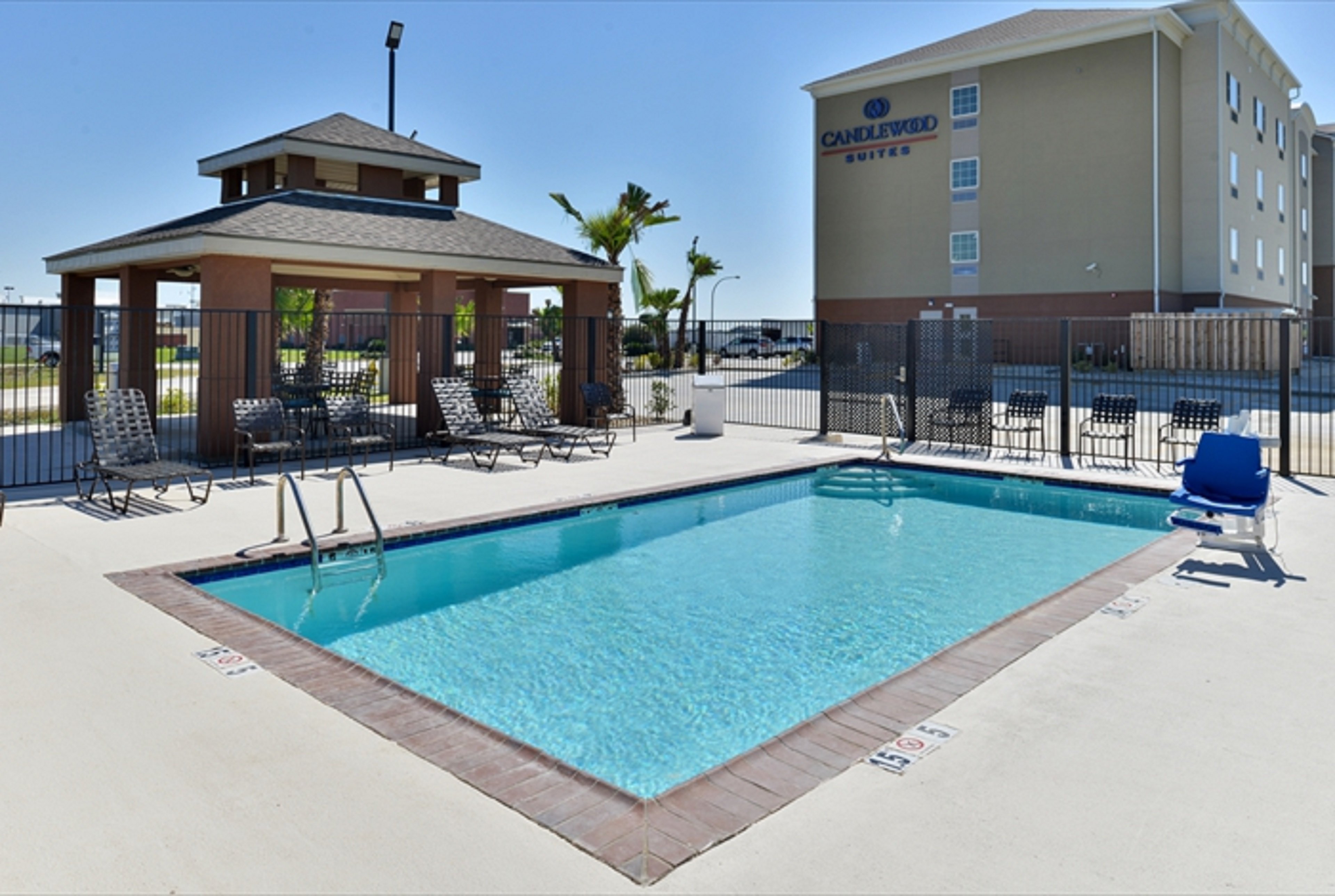 Candlewood Suites Houma 8/42